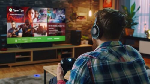 Xbox Game Pass subit des CHANGEMENTS MAJEURS avec un nouveau niveau sans jeux du premier jour et une gamme d'augmentations de prix. Quelles sont les conséquences pour les joueurs ?